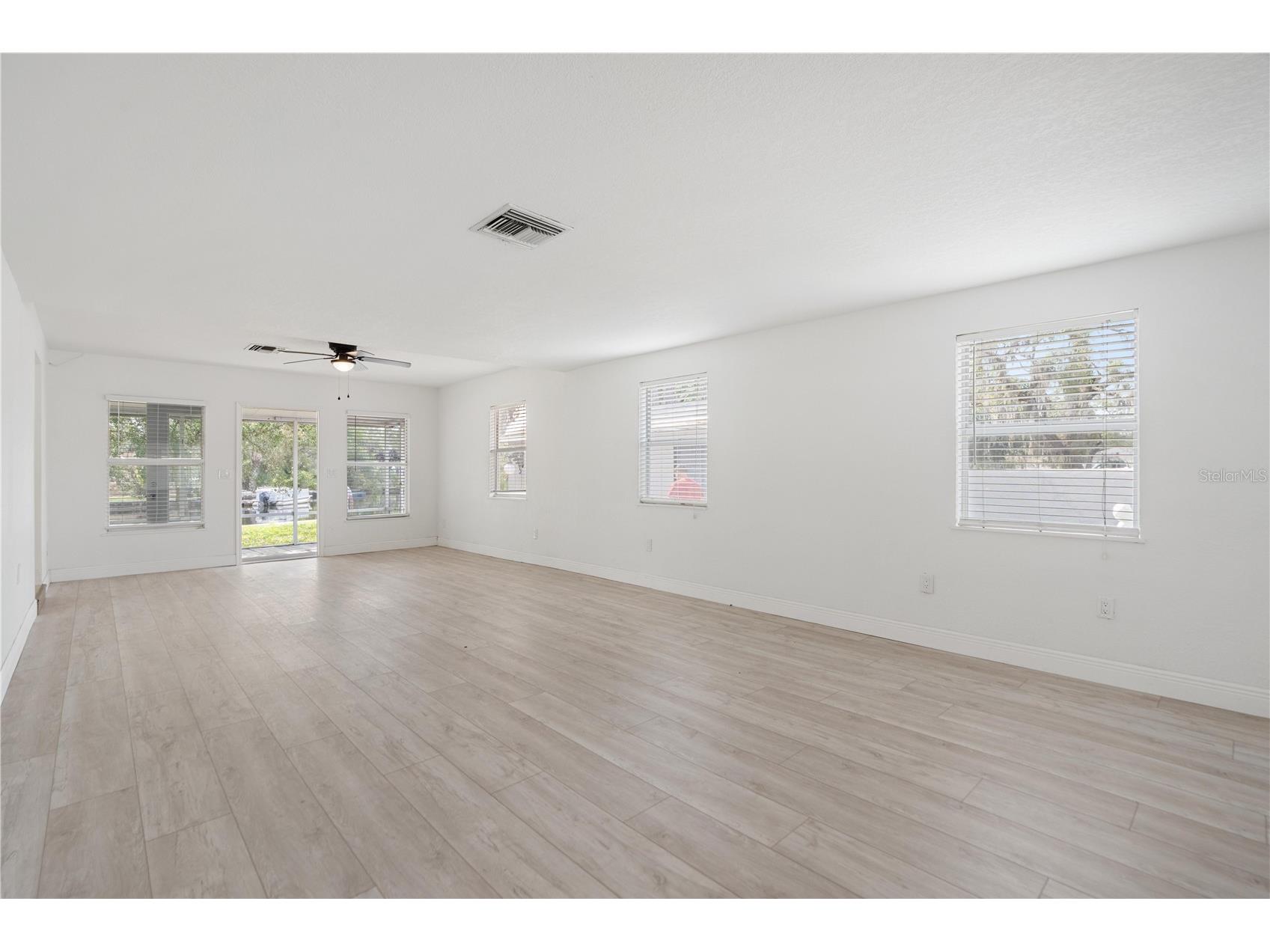 5822 River Road New Port Richey FL 34652 W7883897 image17