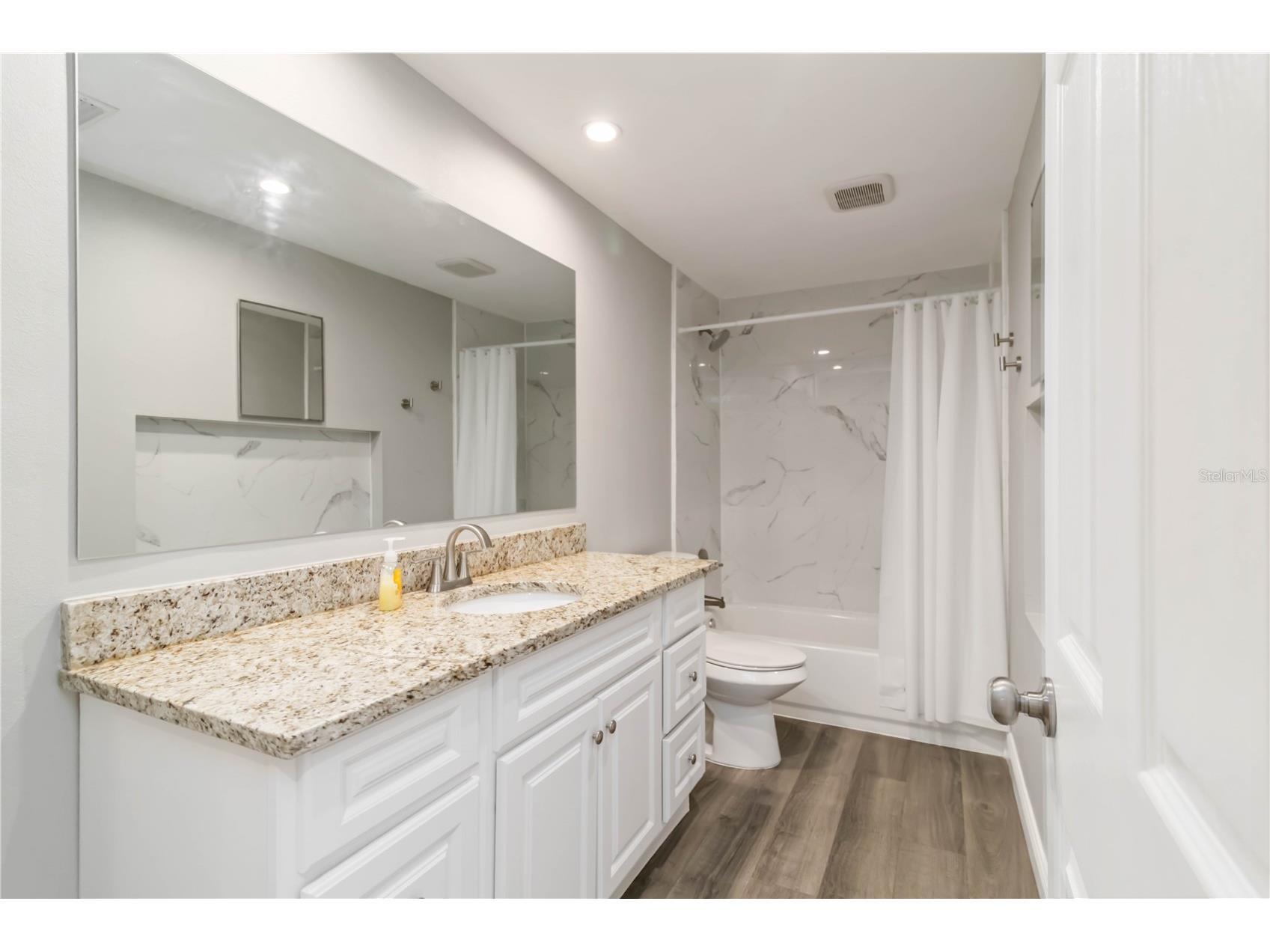 5823 22nd Street W Bradenton FL 34207 A4685959 image19