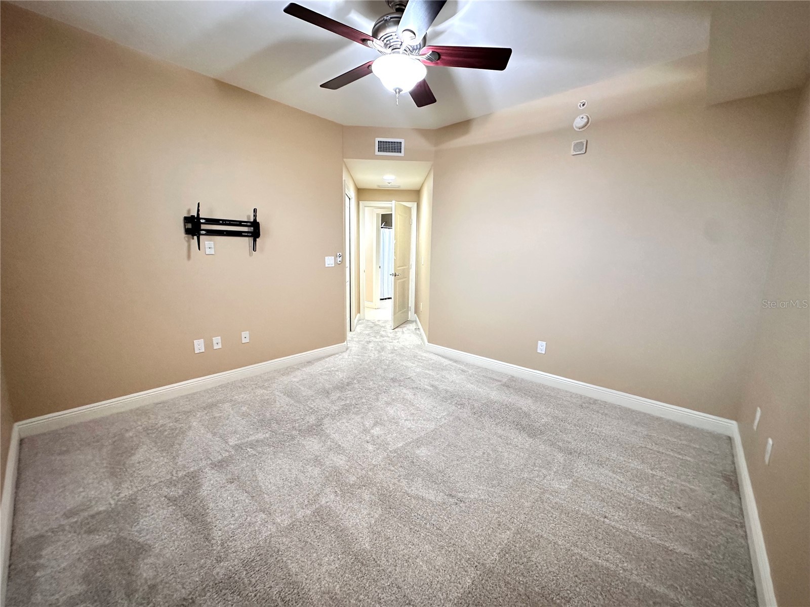 5823 Bowen Daniel Drive #702 Tampa FL 33616 TB8488625 image42