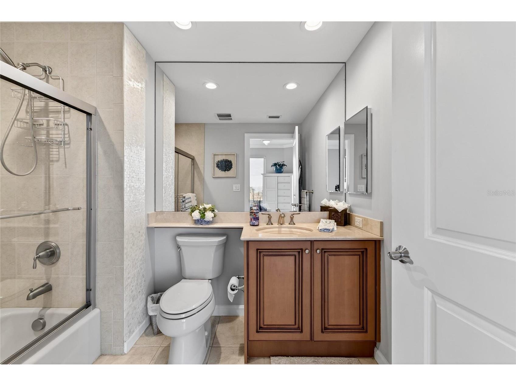 5823 Bowen Daniel Drive #906 Tampa FL 33616 TB8465949 image36