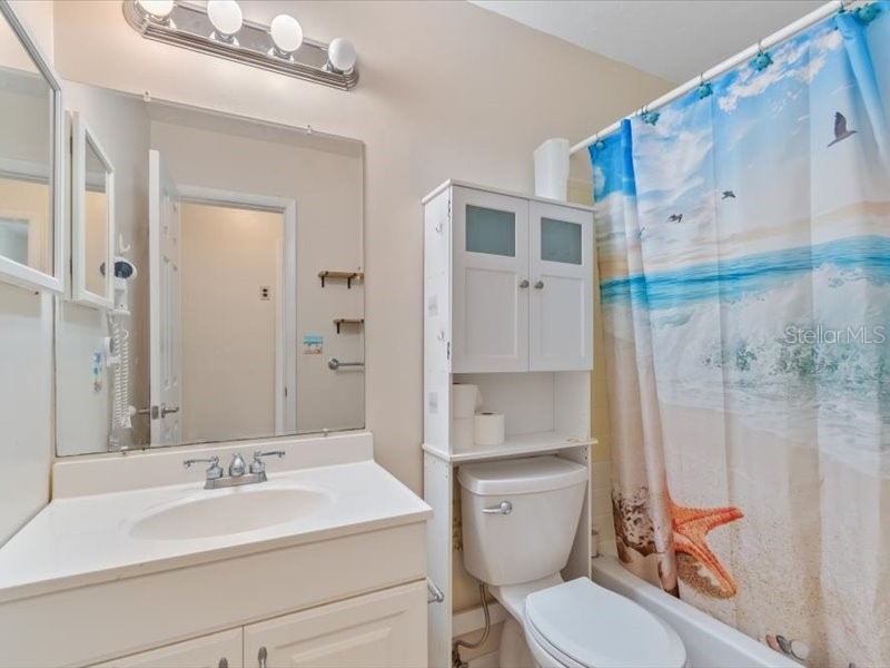 5823 NW 26th Street Gainesville FL 32653 GC541652 image16