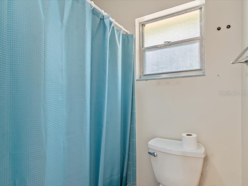 5823 NW 26th Street Gainesville FL 32653 GC541652 image22