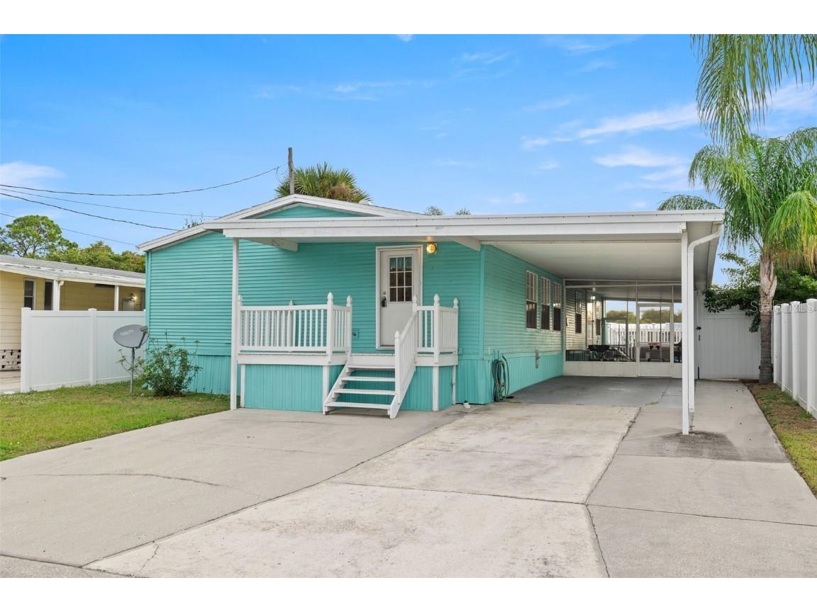 5823 Portsmouth Drive Tampa FL 33615 - CANALS OF OLD TAMPA BAY U8221228 image1