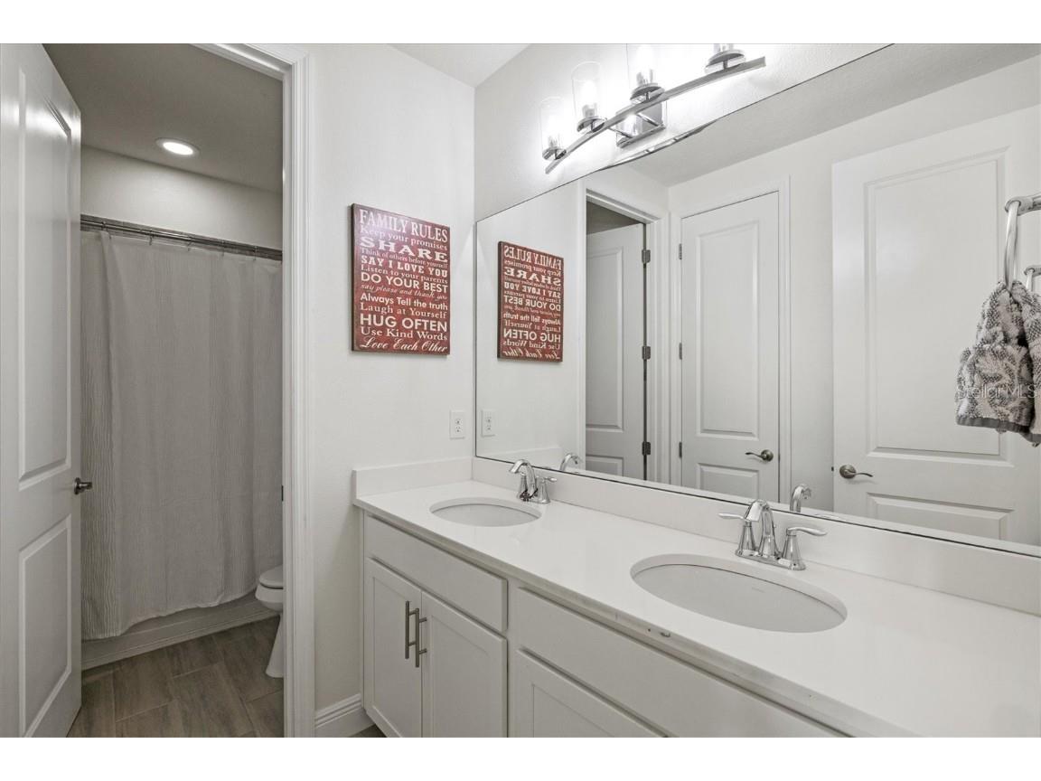 5823 Title Row Drive Bradenton FL 34210 A4652269 image40