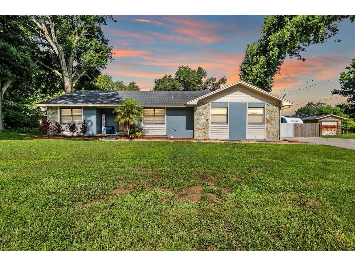 5823 Yarborough Lane Lakeland FL 33812 L4946401 image1