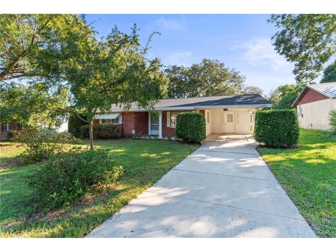 5824 11th Street Zephyrhills FL 33542 TB8307877 image1