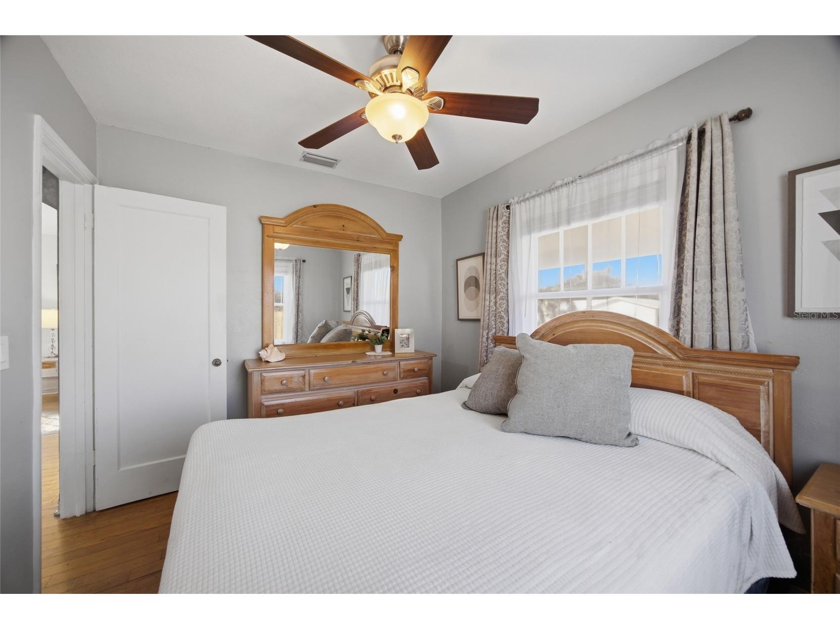 5824 Gulfport Blvd S Gulfport FL 33707 TB8475752 image20