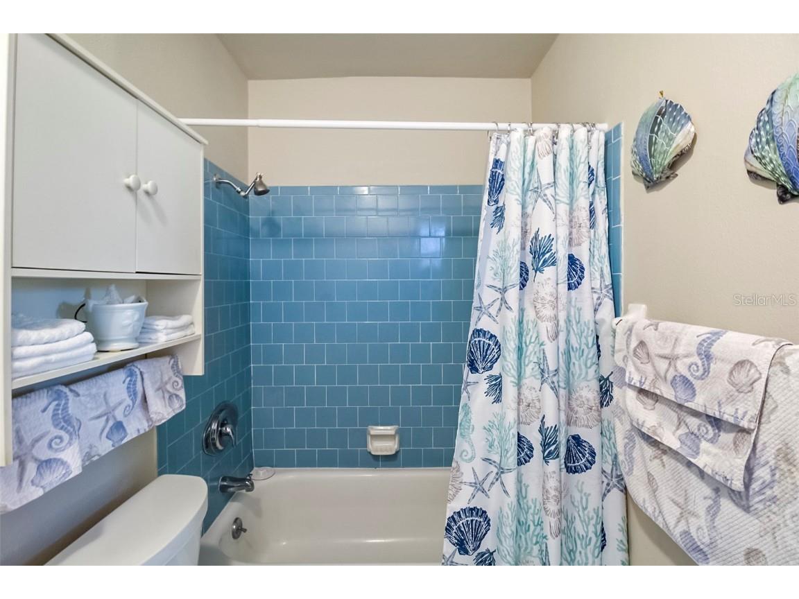 5824 Wildwood Avenue Sarasota FL 34231 A4649804 image21