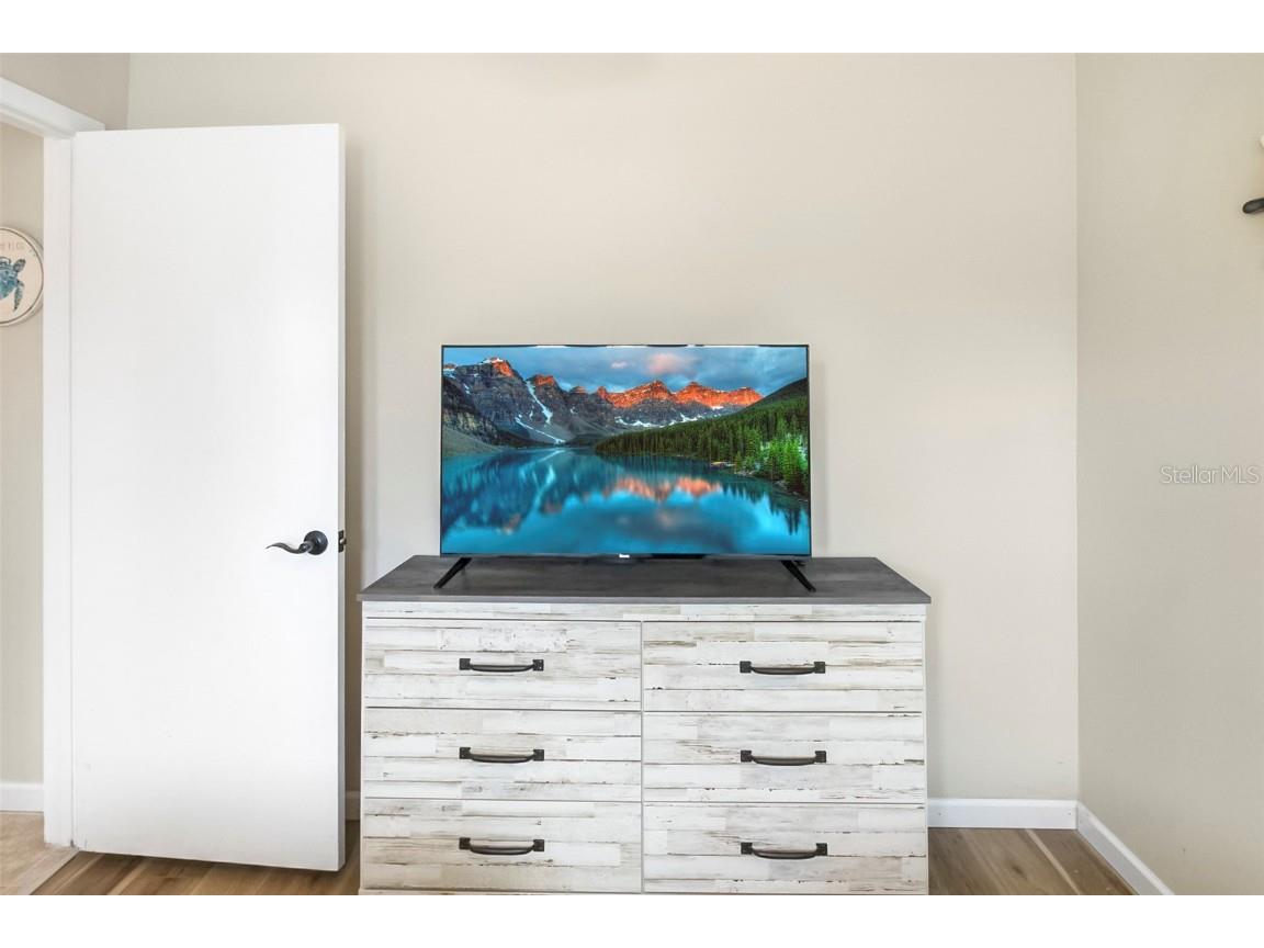 5824 Wildwood Avenue Sarasota FL 34231 A4649804 image27