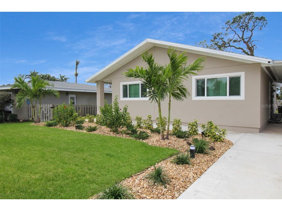 5824 Wildwood Avenue Sarasota FL 34231 A4649804 image3