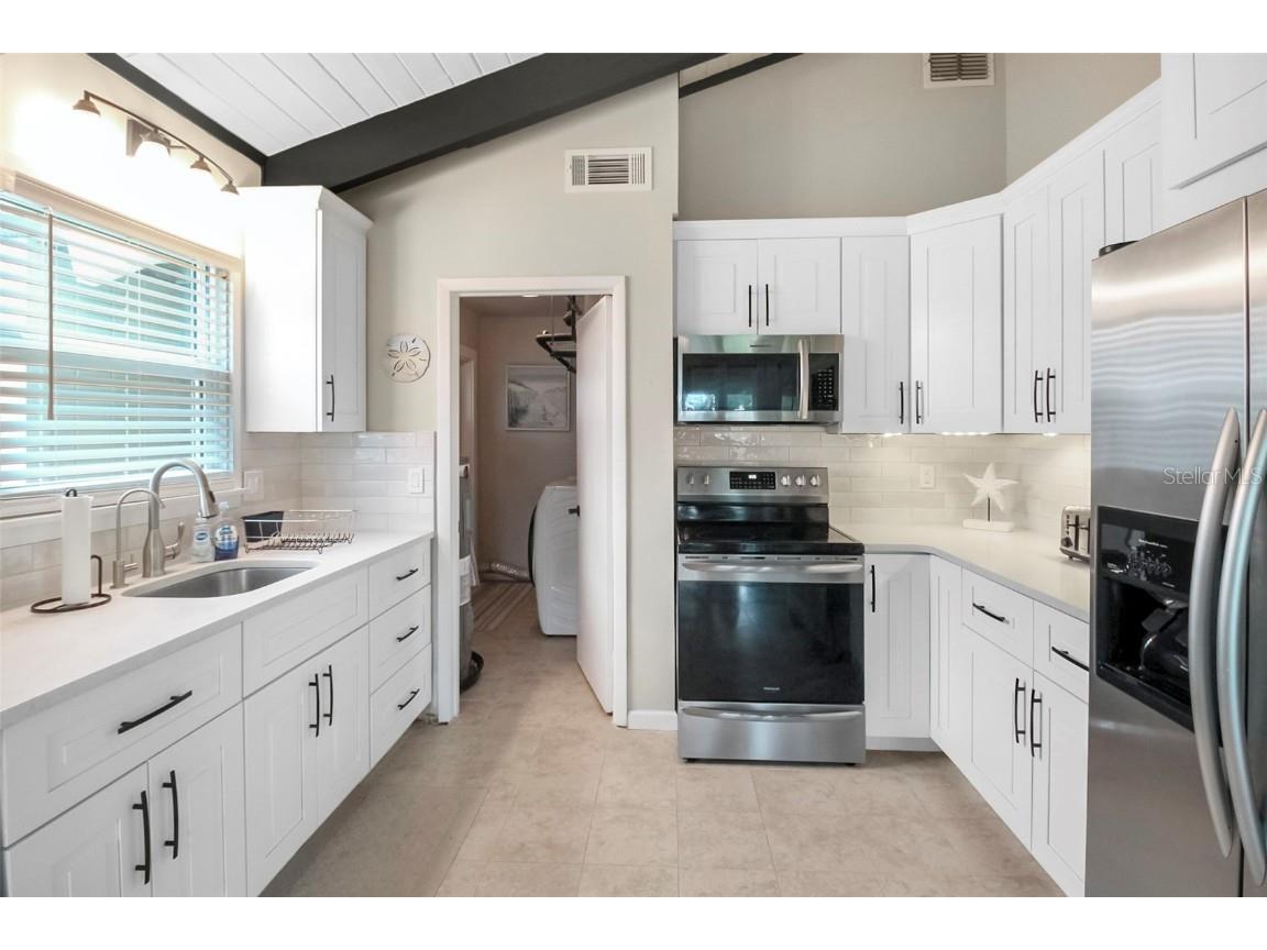 5824 Wildwood Avenue Sarasota FL 34231 A4649804 image33