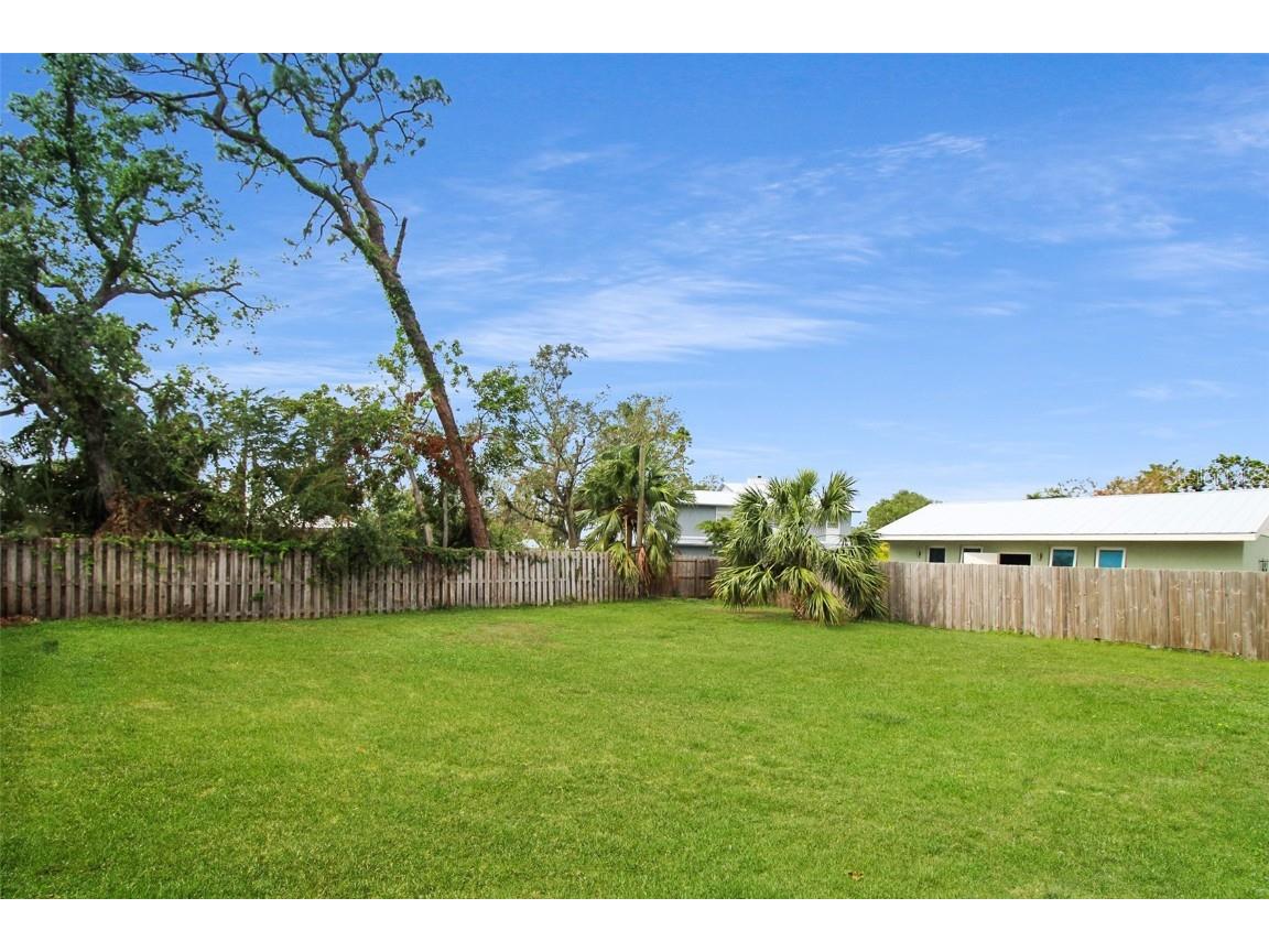 5824 Wildwood Avenue Sarasota FL 34231 A4649804 image43