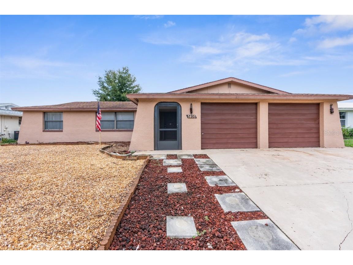 5825 10th Avenue New Port Richey FL 34652 W7868173 image1
