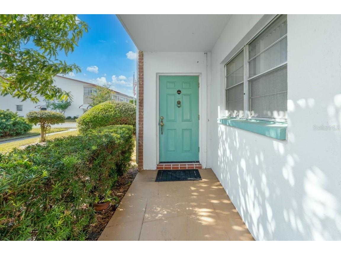 5825 18th Street N #1 Saint Petersburg FL 33714 TB8327871 image1