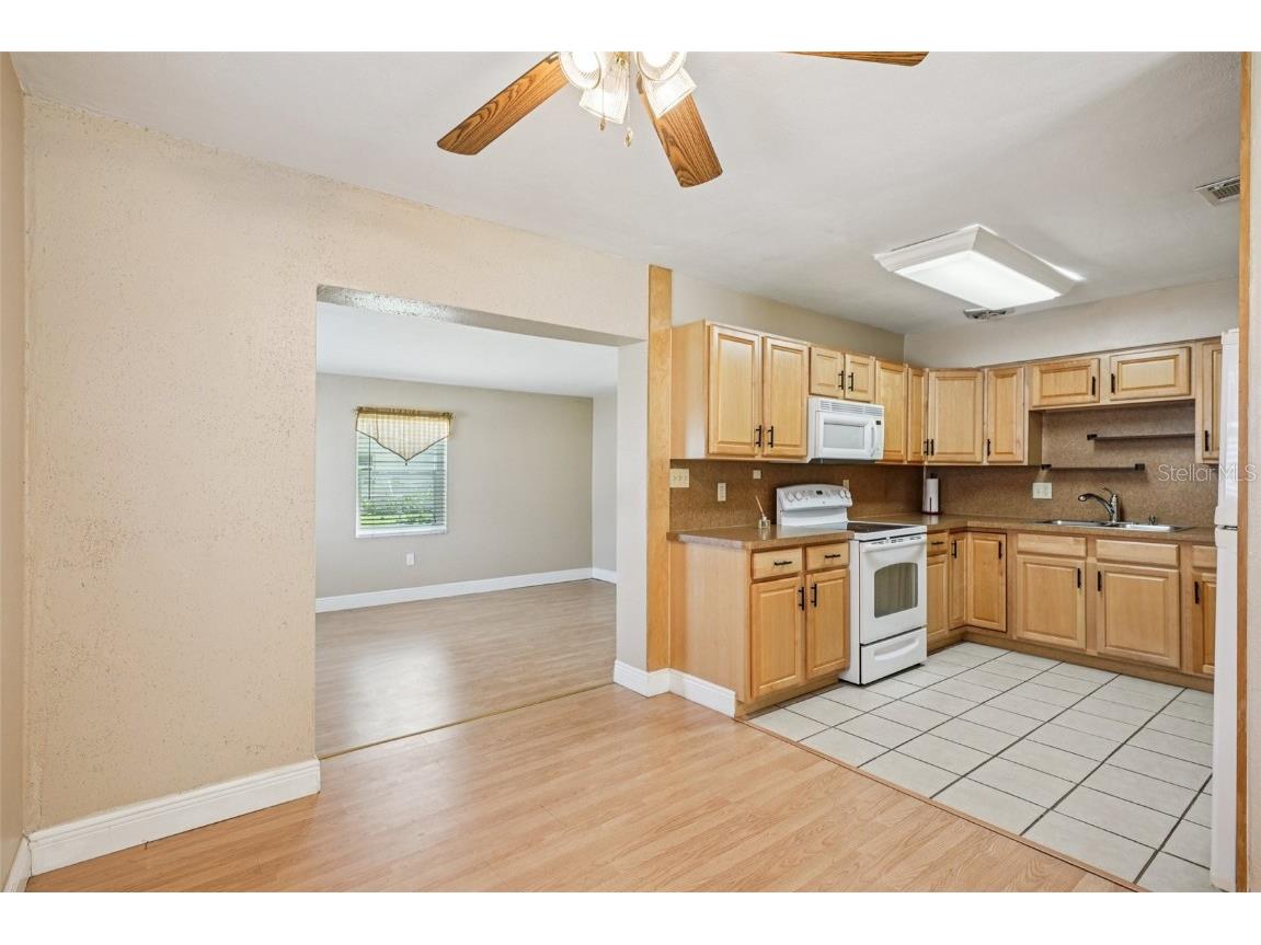 5825 81st Avenue N Pinellas Park FL 33781 TB8404083 image11