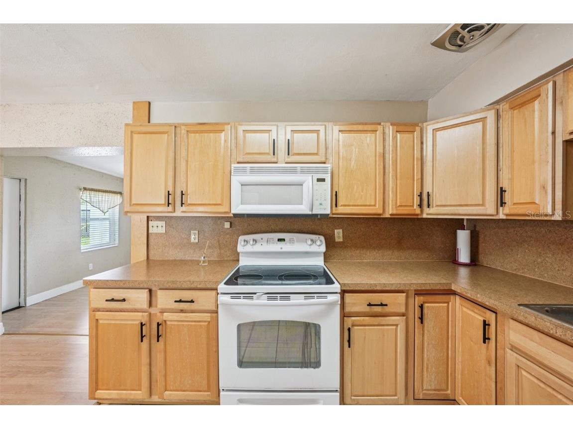 5825 81st Avenue N Pinellas Park FL 33781 TB8404083 image20