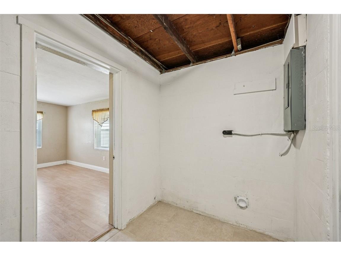 5825 81st Avenue N Pinellas Park FL 33781 TB8404083 image31