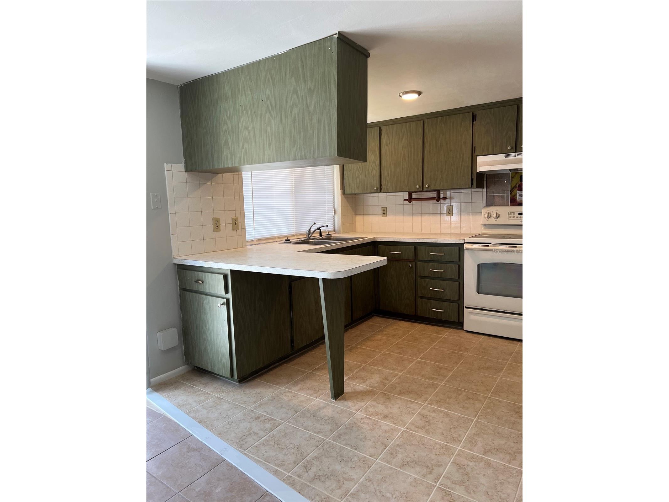 5825 Elm Street New Port Richey FL 34652 TB8480435 image3