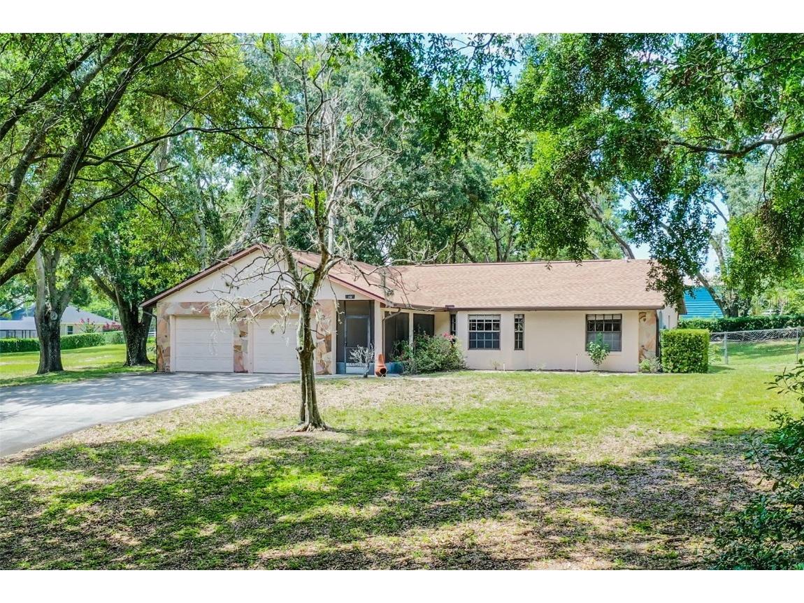 5825 Lake Emma Court Groveland FL 34736 G5098198 image1