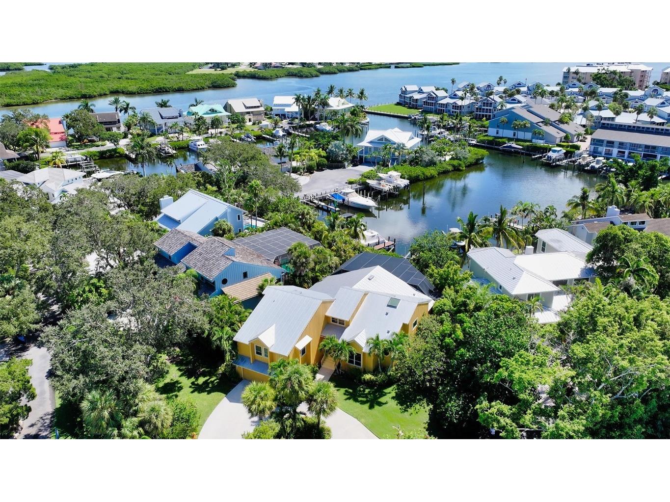 5825 Riegels Harbor Road Sarasota FL 34242 - RIEGELS LANDING A4583853 image1