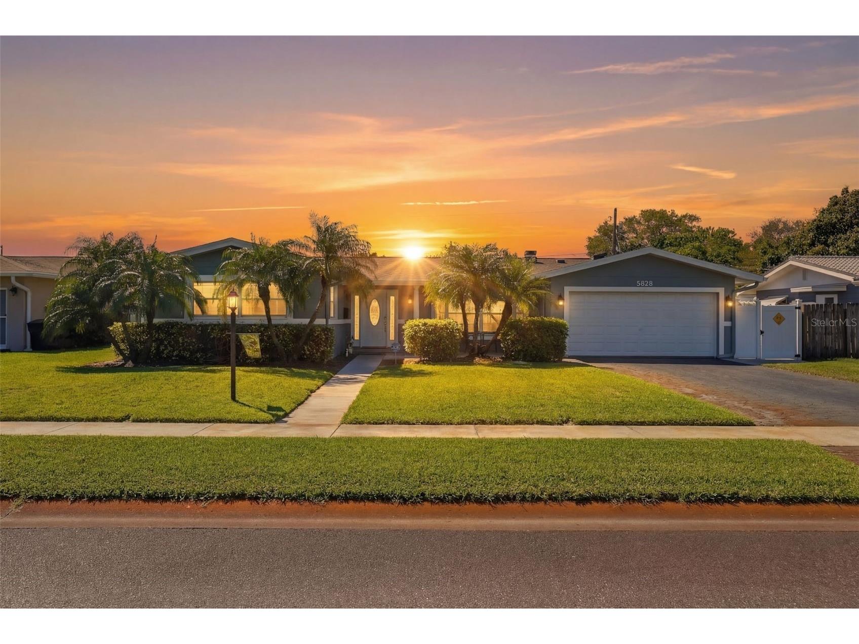 5826 27th Terrace N Saint Petersburg FL 33710 TB8488856 image1