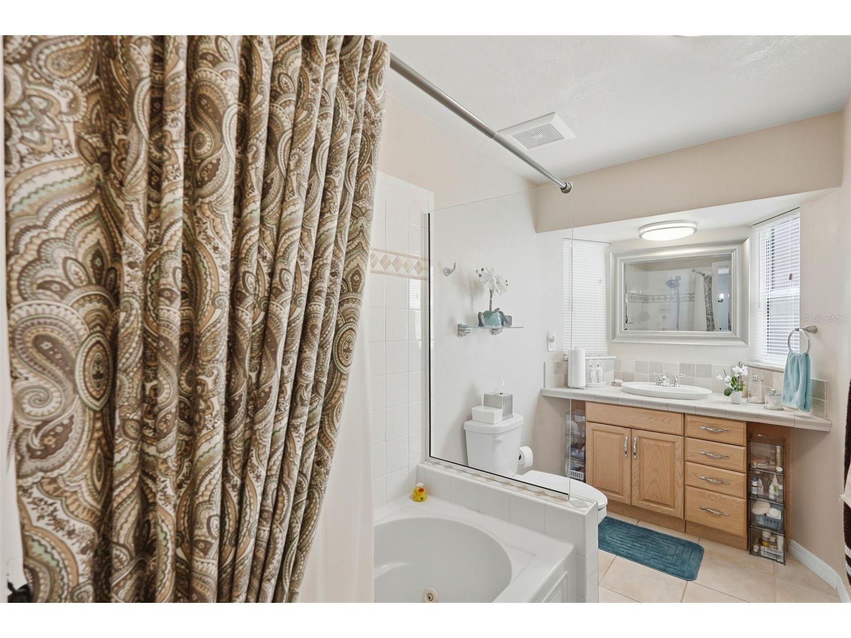 5826 27th Terrace N Saint Petersburg FL 33710 TB8488856 image25