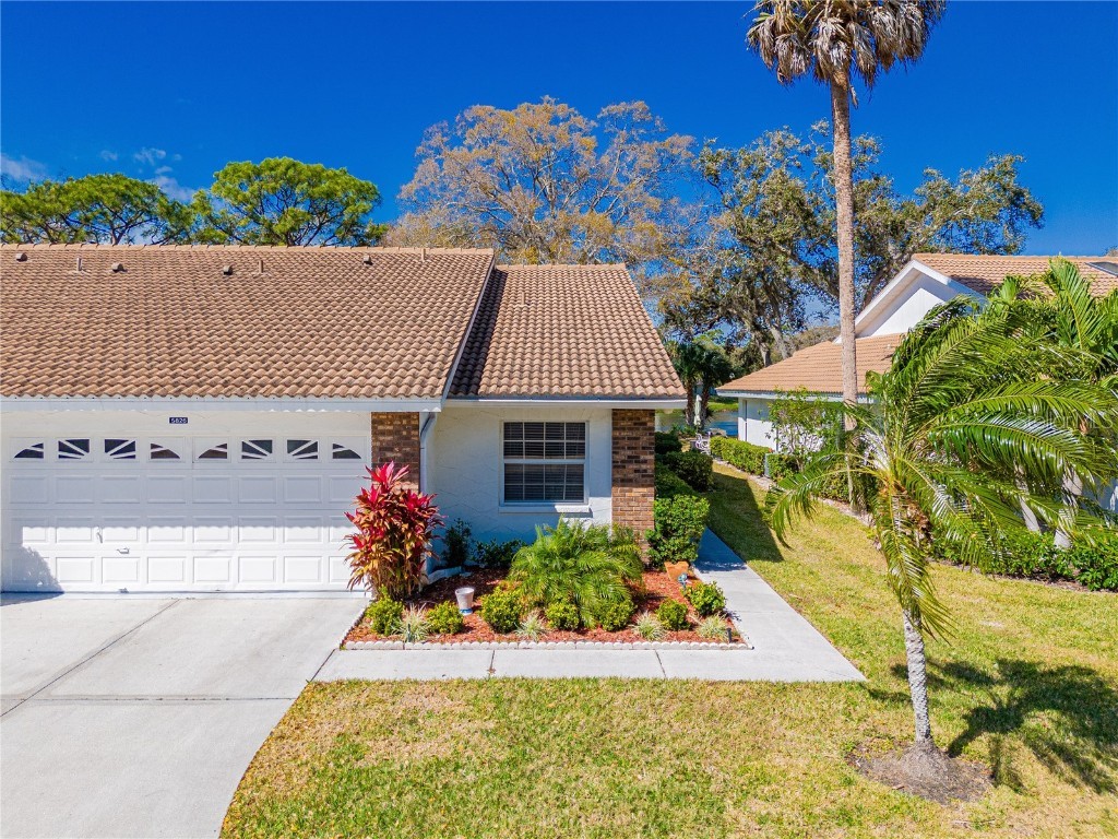 5826 Garden Lakes Drive Bradenton FL 34203 A4599330 image1