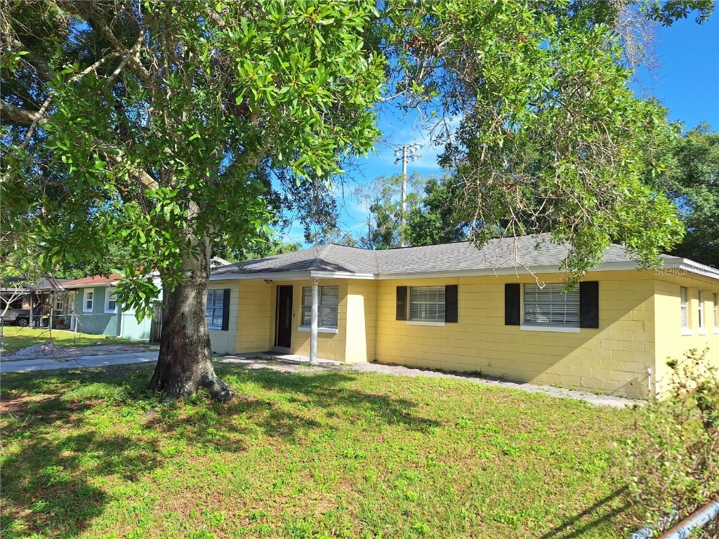 5826 Hammon Drive Tampa FL 33619 L4944243 image1