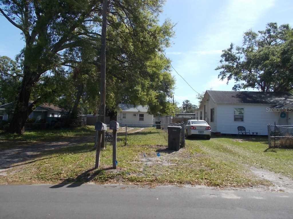 5827 39th Street N Saint Petersburg FL 33741 W7871940 image1