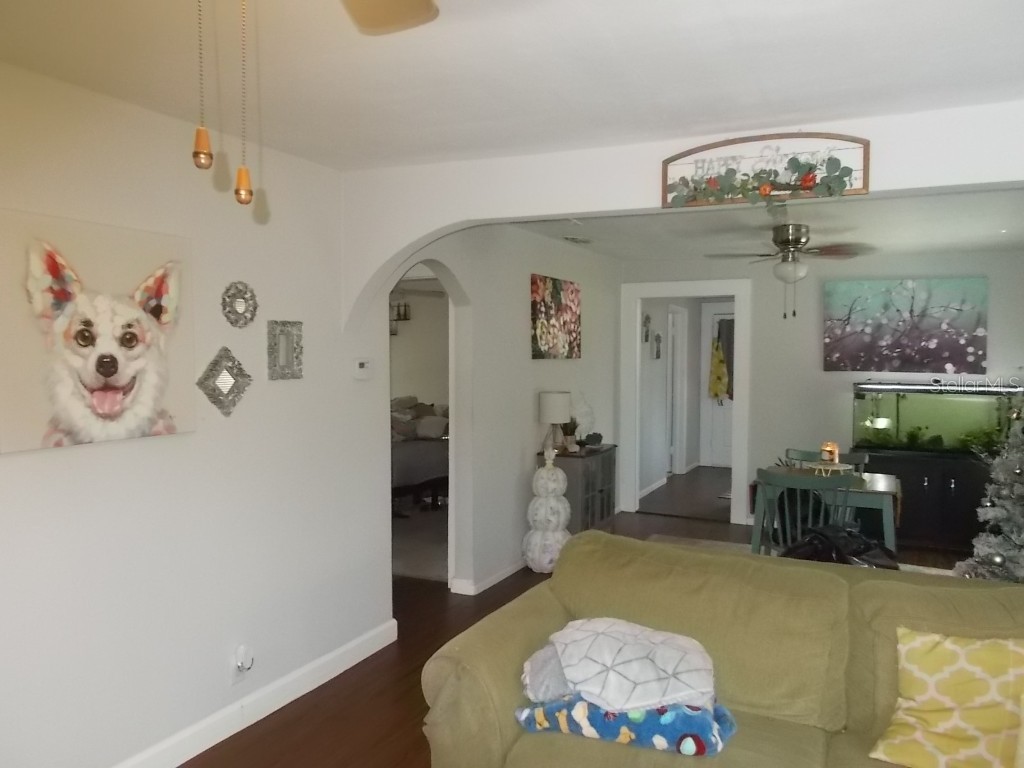 5827 39th Street N Saint Petersburg FL 33741 W7871940 image11