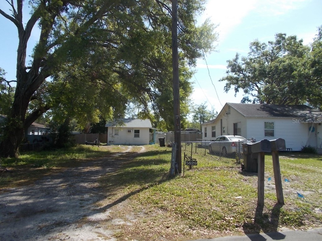 5827 39th Street N Saint Petersburg FL 33741 W7871940 image2