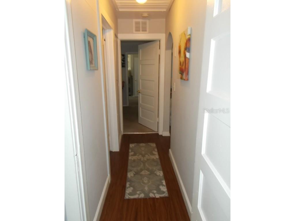 5827 39th Street N Saint Petersburg FL 33741 W7871940 image22