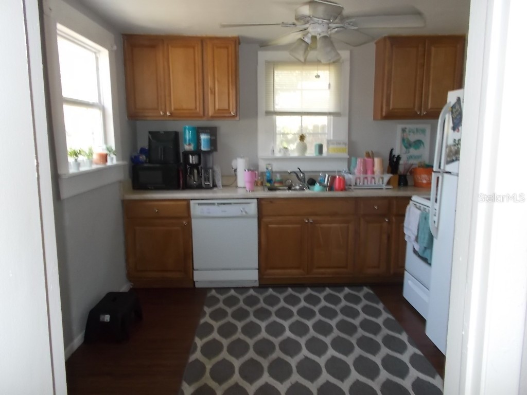 5827 39th Street N Saint Petersburg FL 33741 W7871940 image27