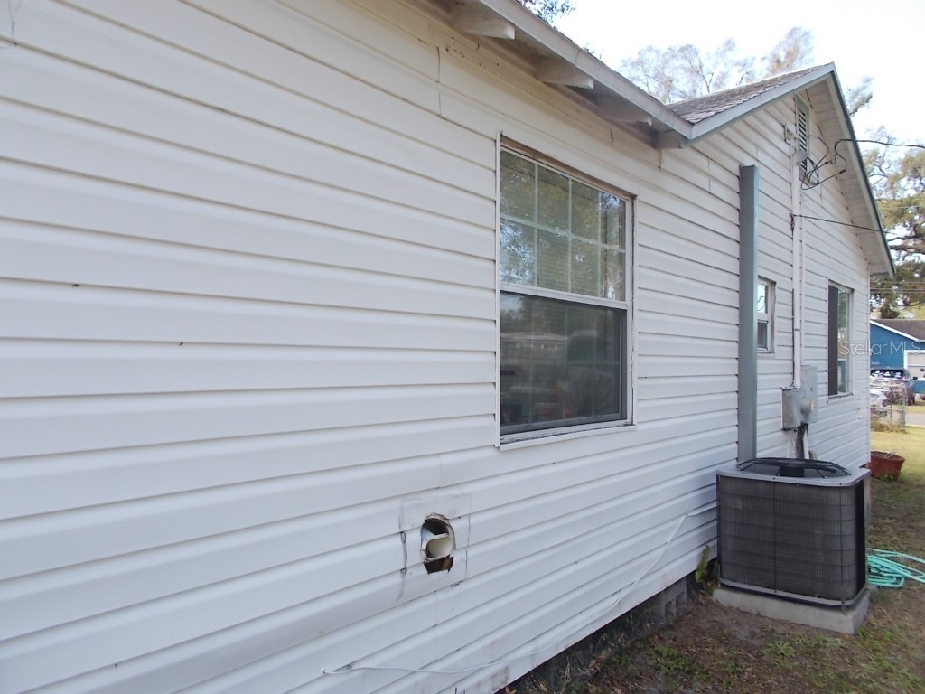 5827 39th Street N Saint Petersburg FL 33741 W7871940 image36