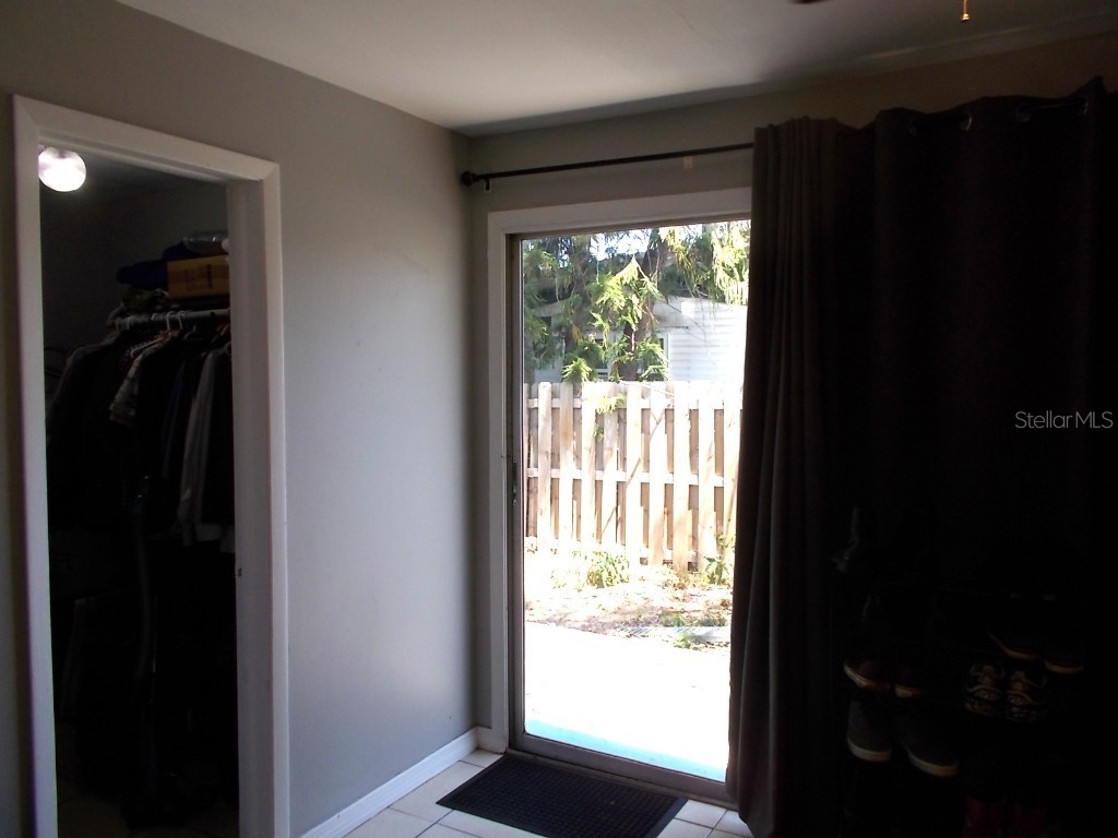 5827 39th Street N Saint Petersburg FL 33741 W7871940 image55