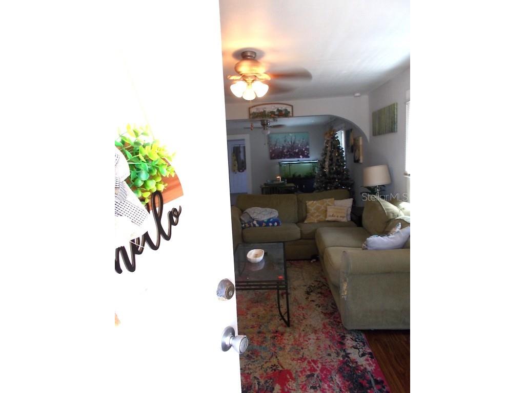 5827 39th Street N Saint Petersburg FL 33741 W7871940 image8