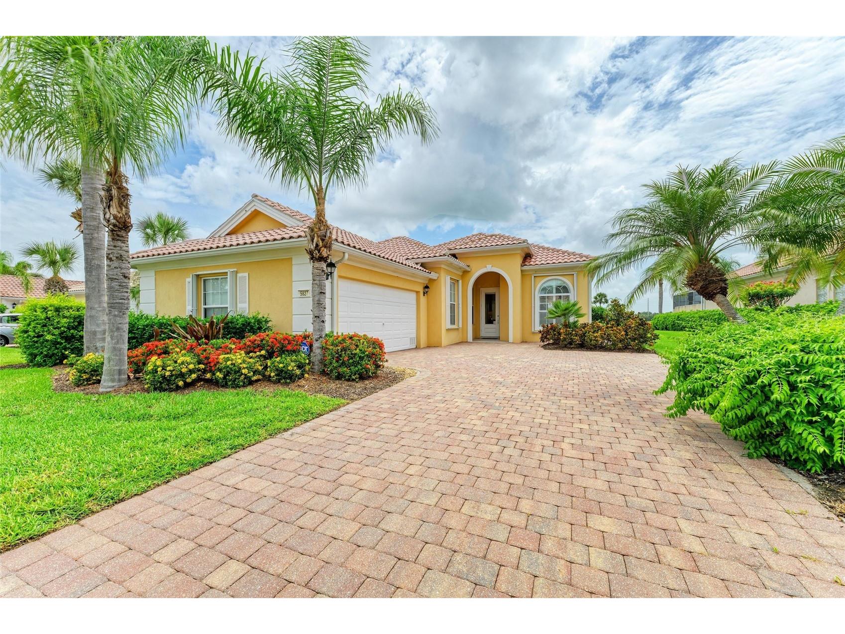 5827 Benevento Drive Sarasota FL 34238 A4663487 image1