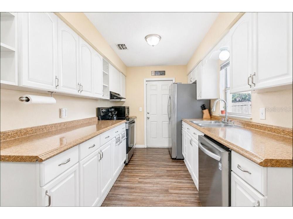 5827 Flori Lane Orlando FL 32808 O6406791 image10