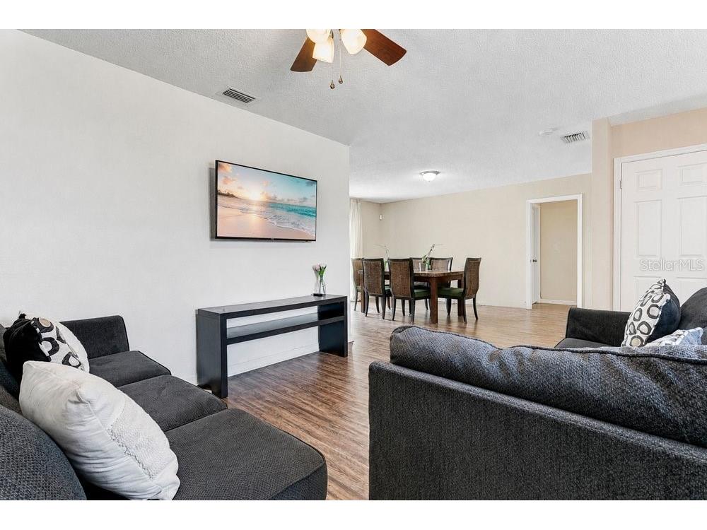 5827 Flori Lane Orlando FL 32808 O6406791 image6