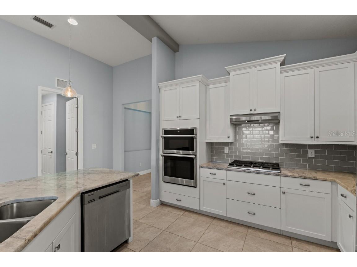 5827 Inspiration Terrace Bradenton FL 34210 A4653909 image13