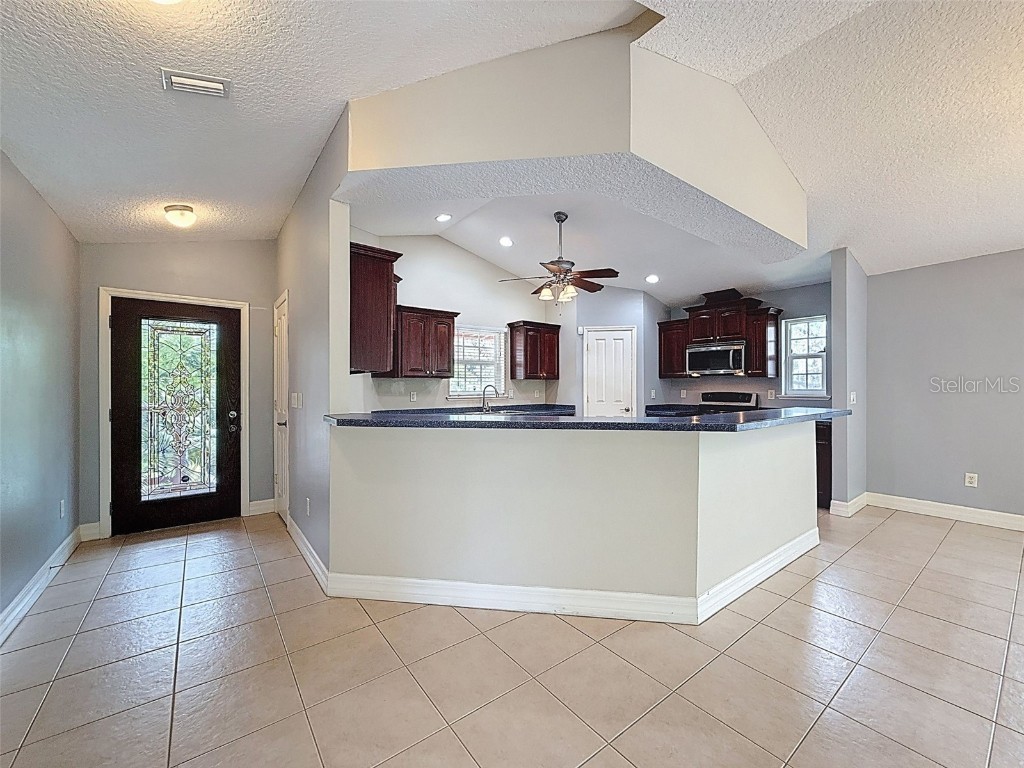 5827 Rio Drive New Port Richey FL 34652 W7878026 image3