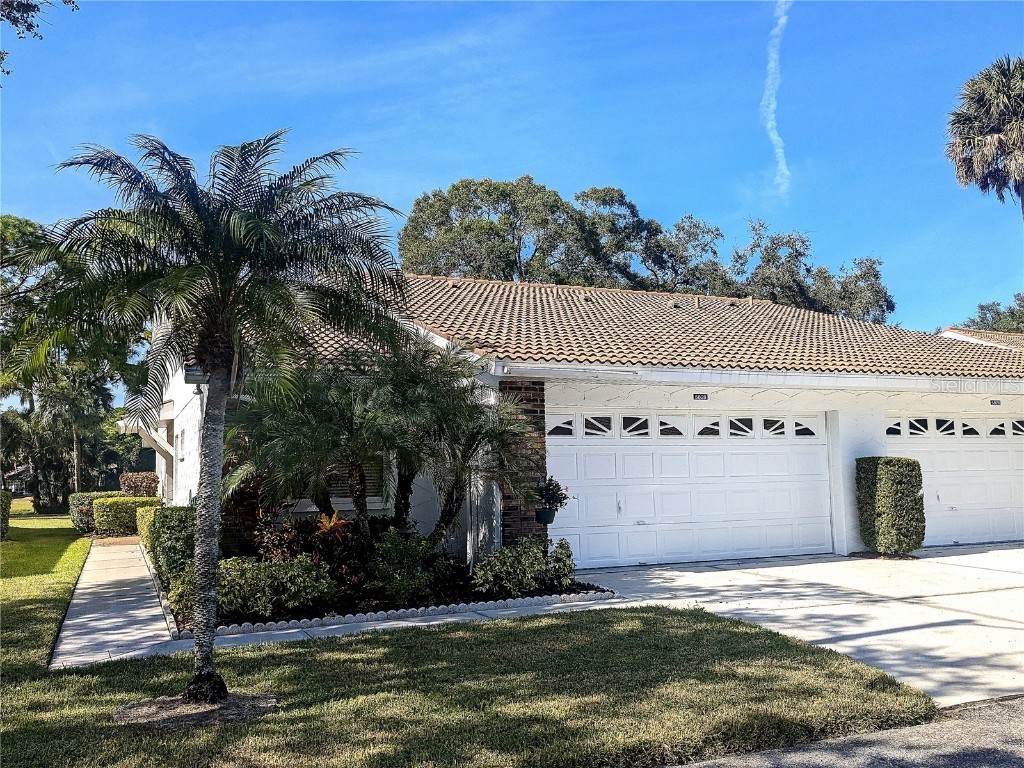 5828 Garden Lakes Drive Bradenton FL 34203 A4586710 image1