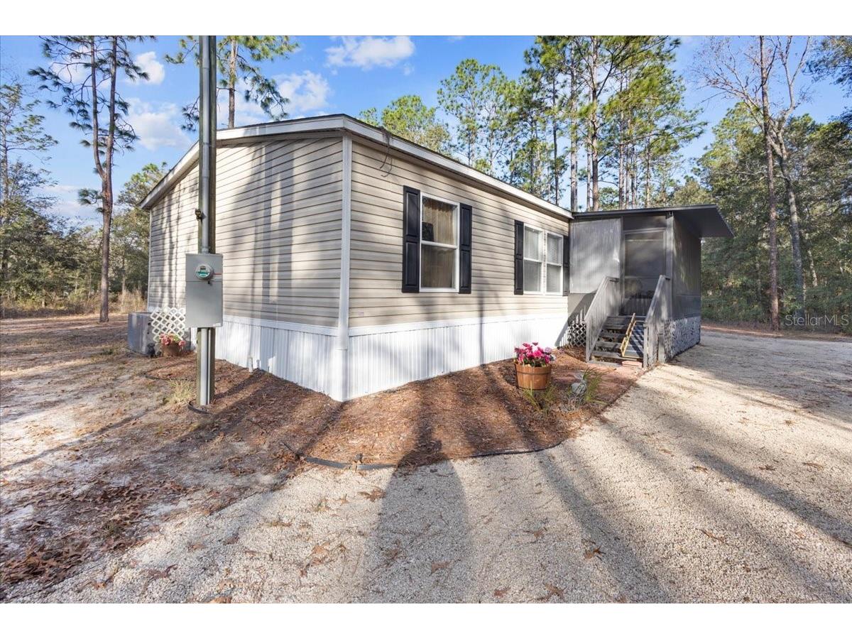 5829 NW 11th Avenue Bell FL 32619 W7882167 image2