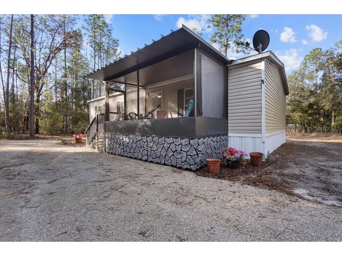 5829 NW 11th Avenue Bell FL 32619 W7882167 image3