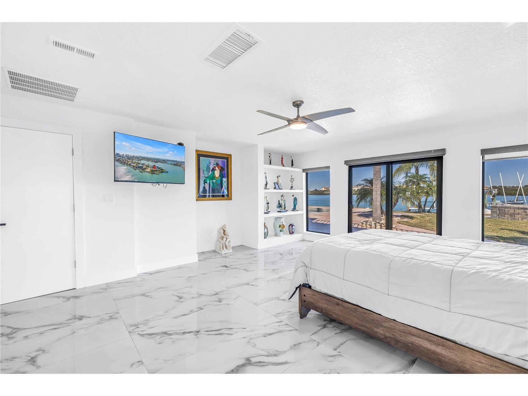 583 Crystal Drive Madeira Beach FL 33708 TB8474247 image10