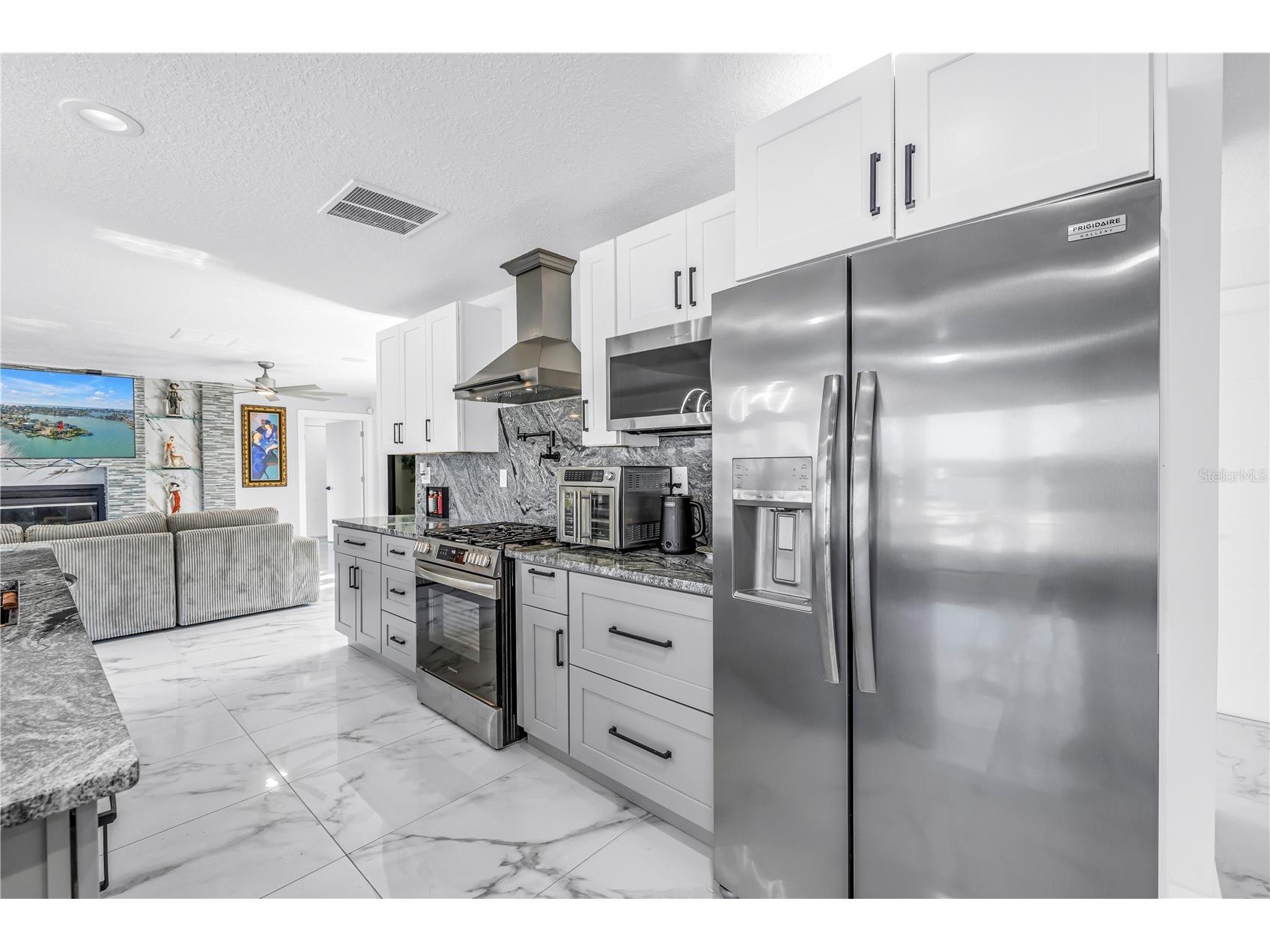 583 Crystal Drive Madeira Beach FL 33708 TB8474247 image21