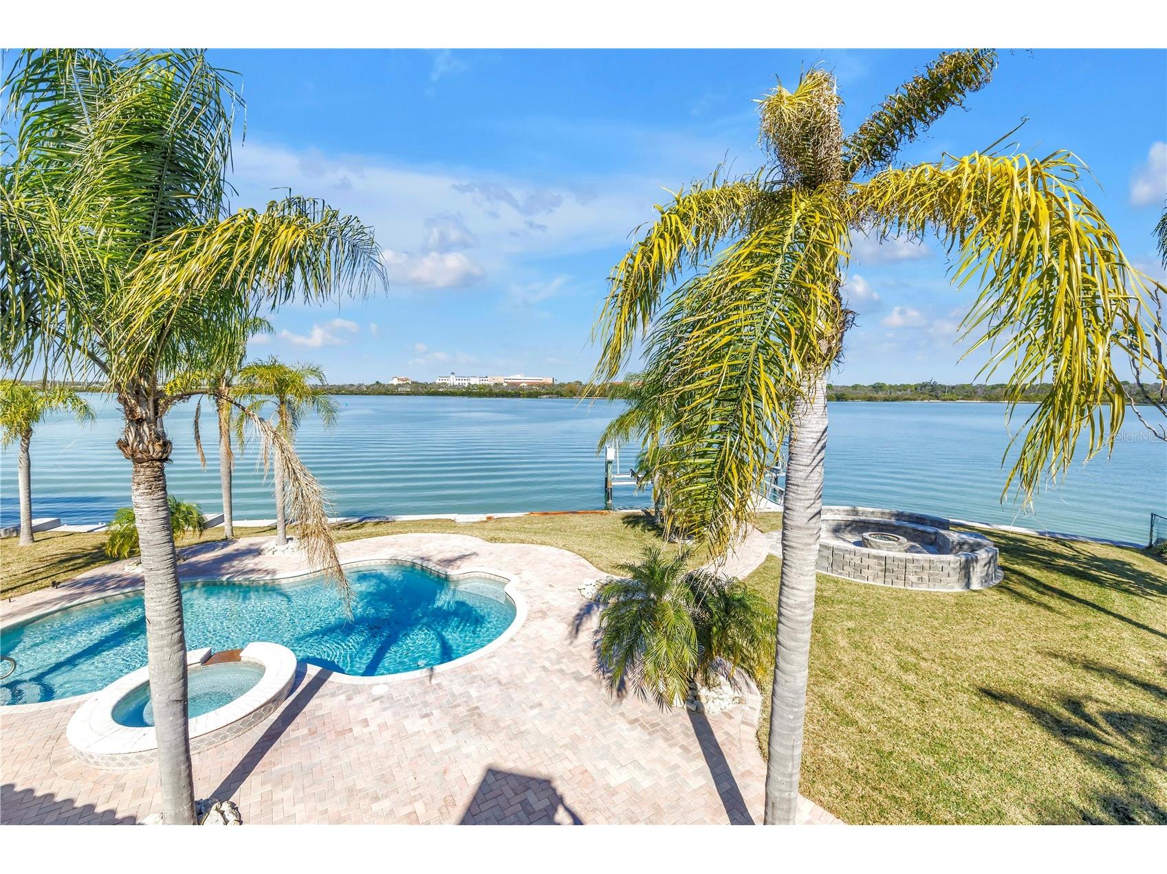583 Crystal Drive Madeira Beach FL 33708 TB8474247 image3