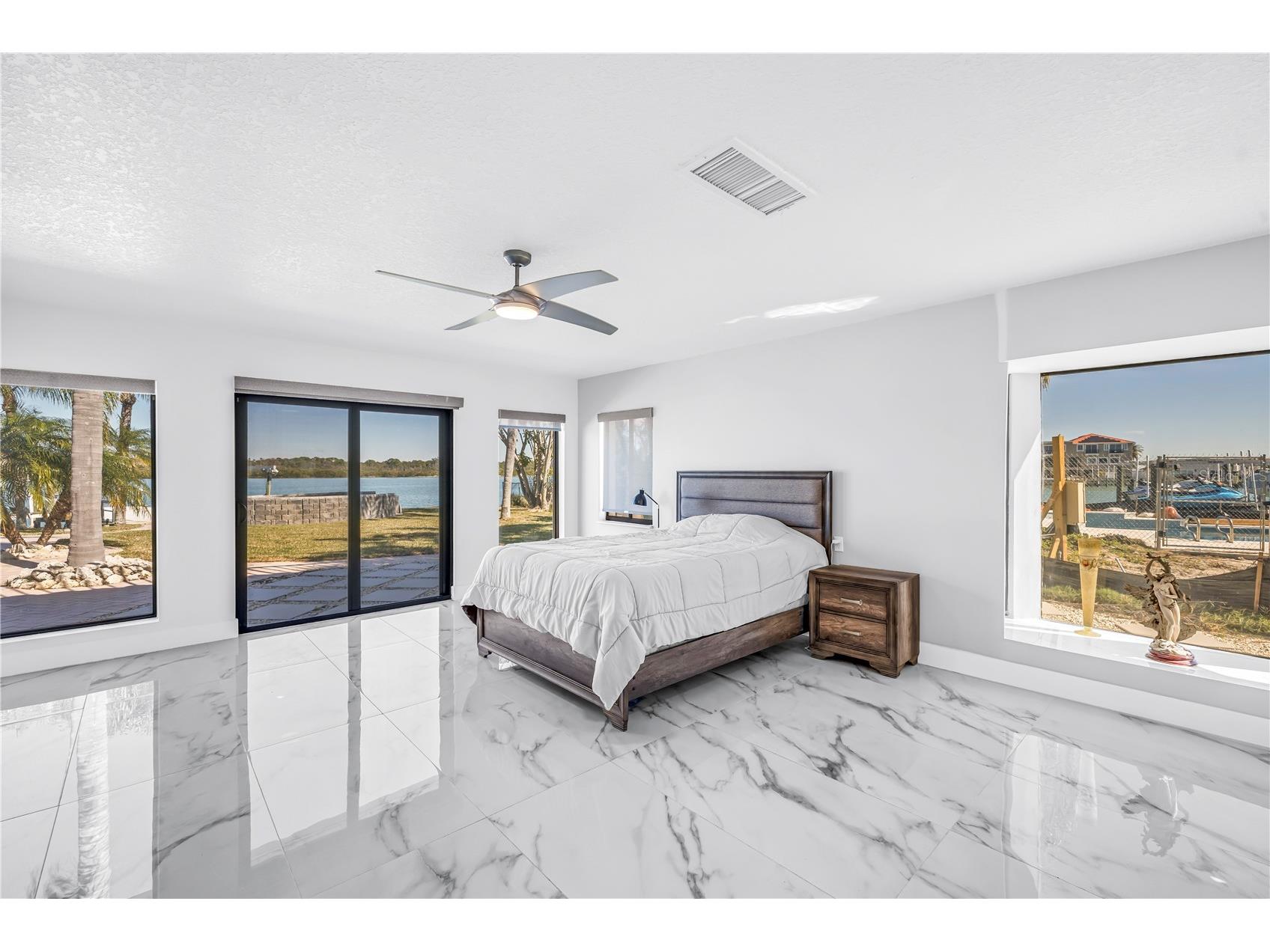 583 Crystal Drive Madeira Beach FL 33708 TB8474247 image32