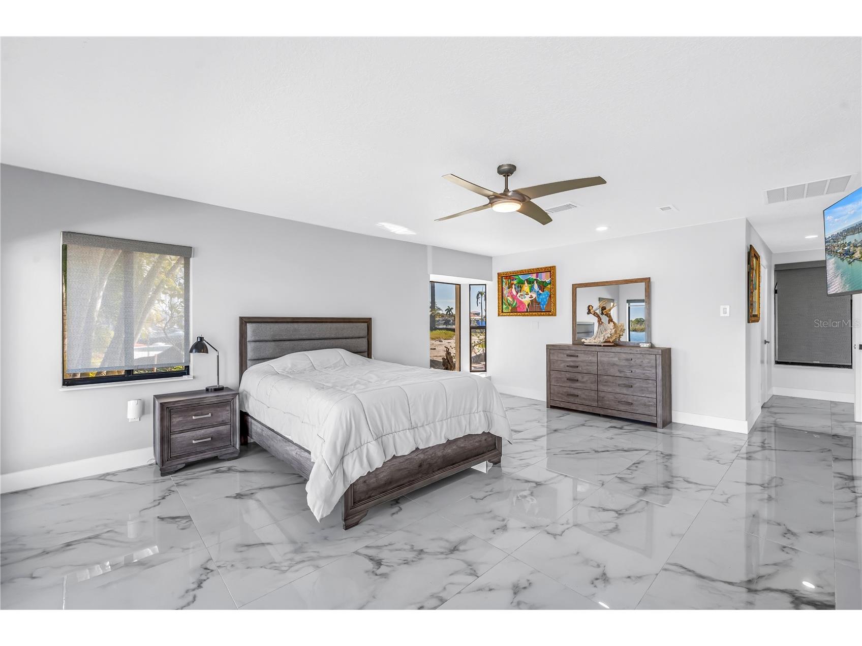 583 Crystal Drive Madeira Beach FL 33708 TB8474247 image35