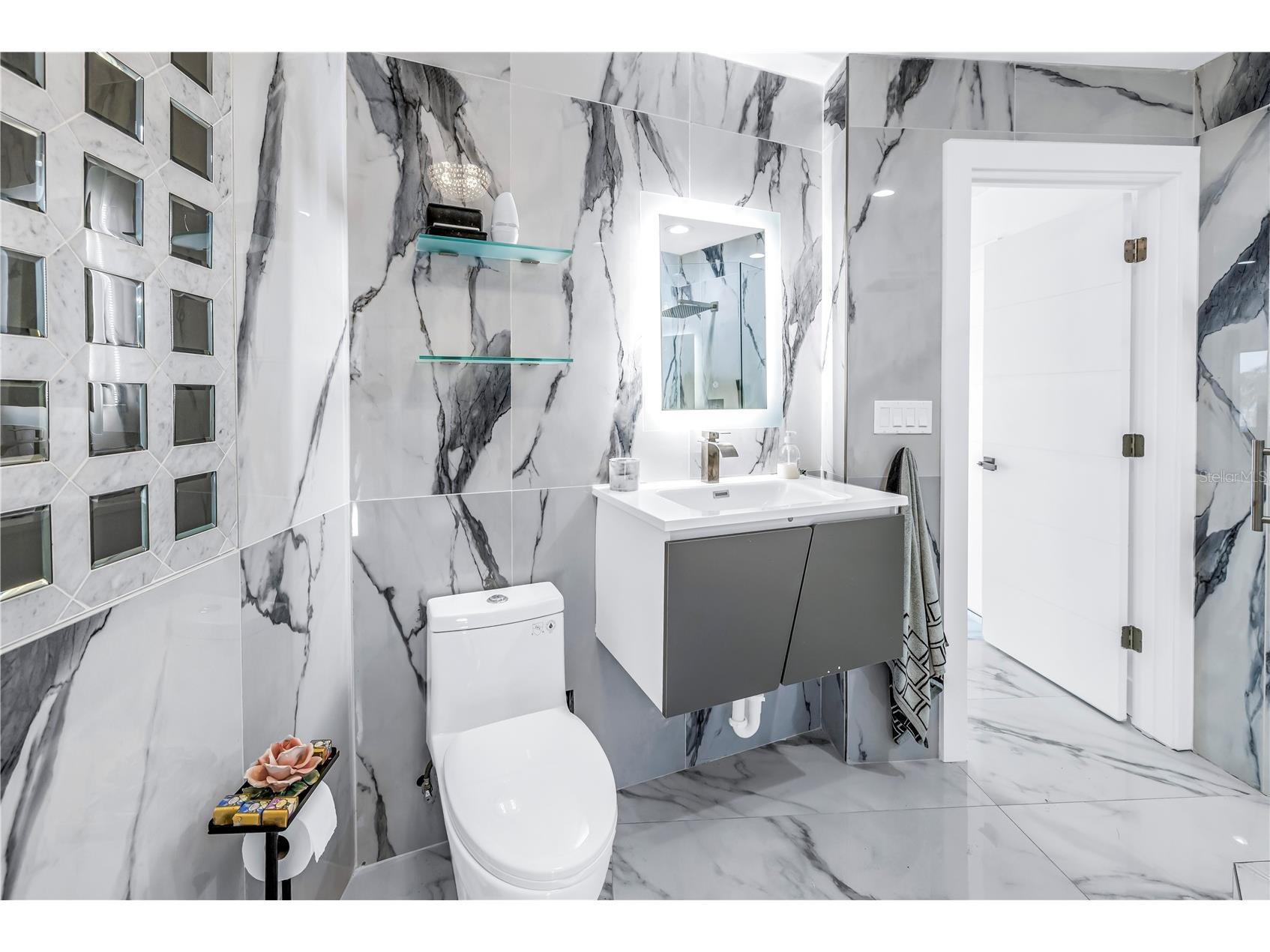 583 Crystal Drive Madeira Beach FL 33708 TB8474247 image40